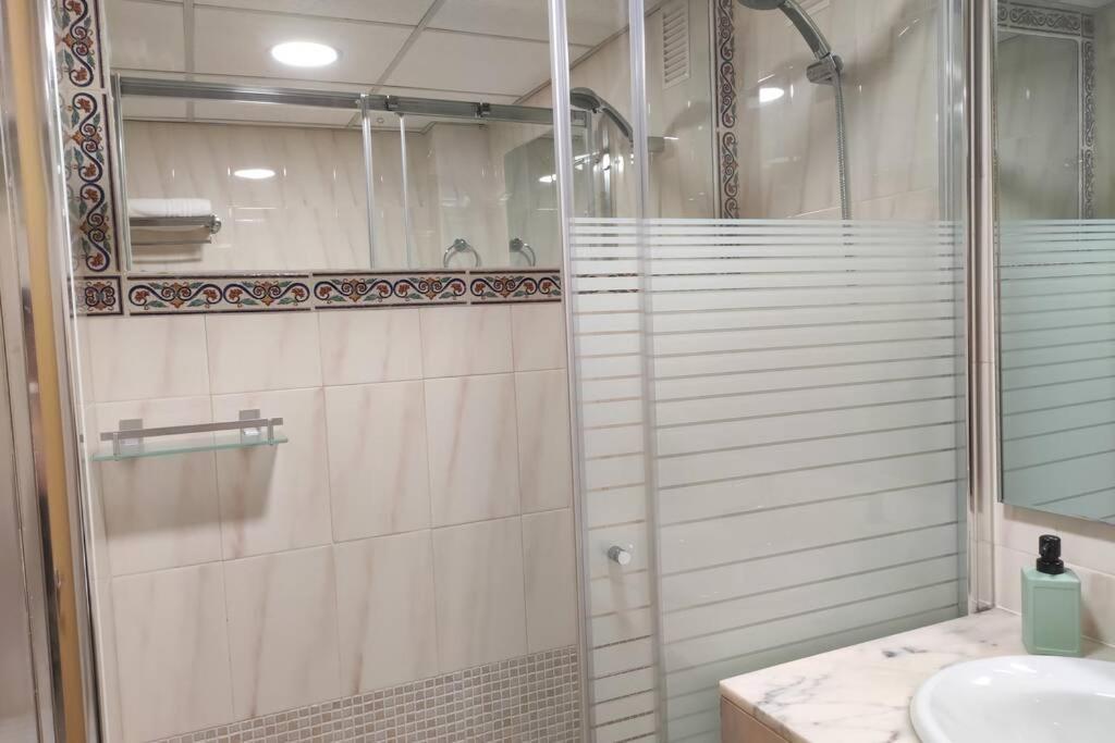 Paradis Salou, Centro Turistico, Wifi, Piscina, Vistas Al Mar Exterior photo